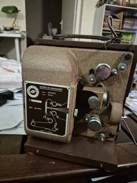 Projecteur HEURTIER Monofilm 110 Volts avec sa valise d