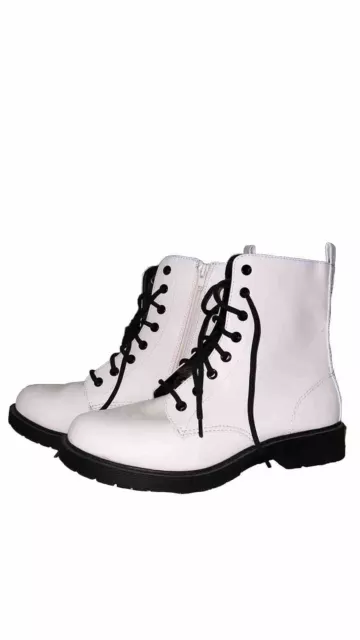 Bamboo White Combat Boots Fall Fashion Booties Zippers Size 7 Womens