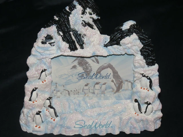 Sea World Orlando Antarctica 3D Picture Frame Penguins Holds a 4" x 6" Photo
