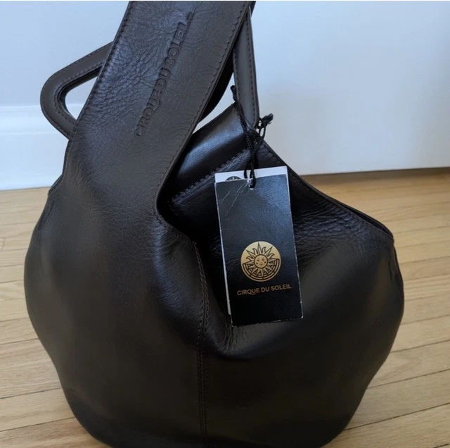 louis vuitton backpack on bed Monogram Montsouris PM 1868240 – FASHIONPHILE Campus Color:Onyx - Signal 65L Hiking Backpack Get lululemon's popular Everywhere Side pockets