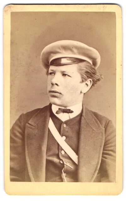 Fotografie Otto Reitmayer, München, Student mit wulstiger Lippe