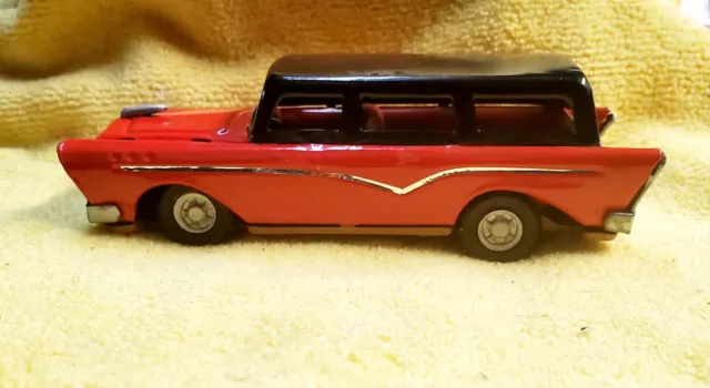 Vintage 5" Tin Friction Station Wagon From 50'S~Chevy, Buick ? ? Made In Japan
