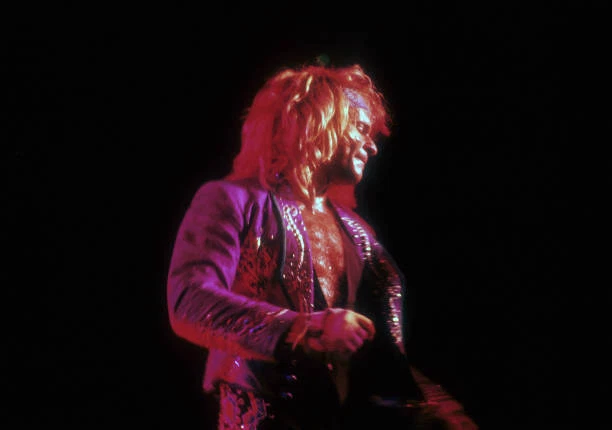 DAVID LEE ROTH of Van Halen a solo show at Madison Square Garden - Old ...