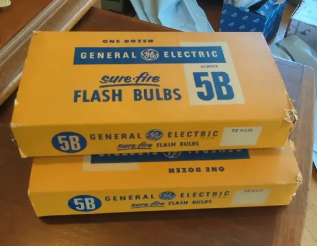 General Electric GE Sure-Fire Flash Bulbs Number 5b 24 Bulbs