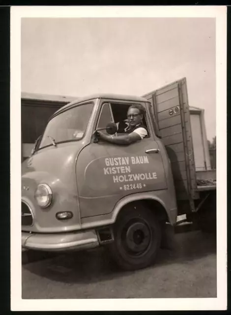 Fotografie Lastwagen Hanomag Kurier, LKW Pritsche Gustav Baum - Kisten und Holz