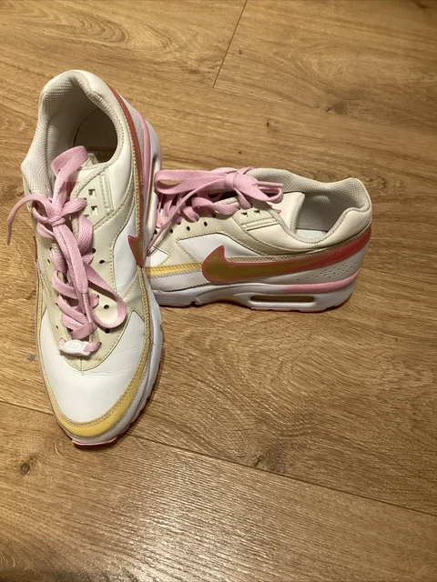 ladies nike air max classic