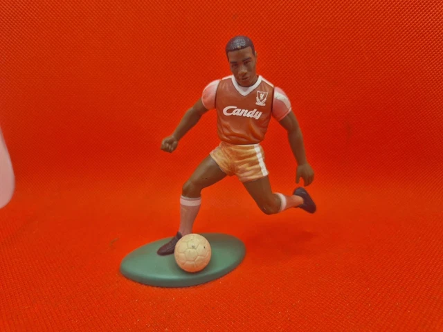 Figurine John Barnes England 1989/90 - Sportstars Tonka - 4 Pouces