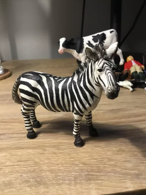 Schleich Wildlife Animal Zebra 2008 D-73527 Retired Collectable