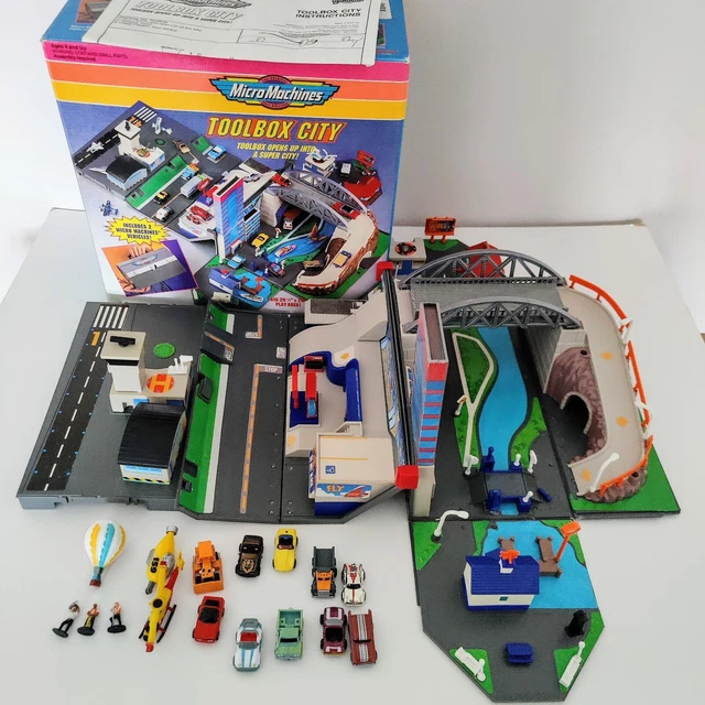 MICRO MACHINES VINTAGE Galoob 1993 Toolbox City Foldout Playset