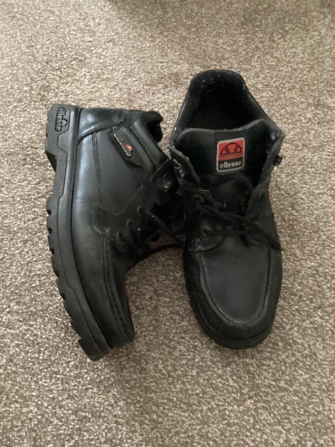 Ellesse hotsell boots mens