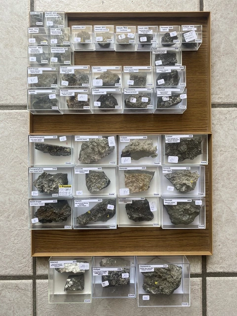 1 Lot 34 Mineralien, Graulai (4)