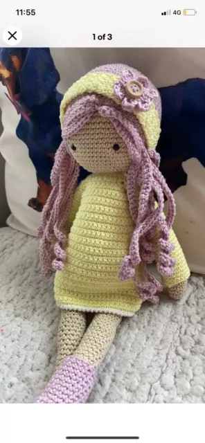 Lucy - Muñeca de ganchillo hecha a mano, ropa desmontable Amigurumi