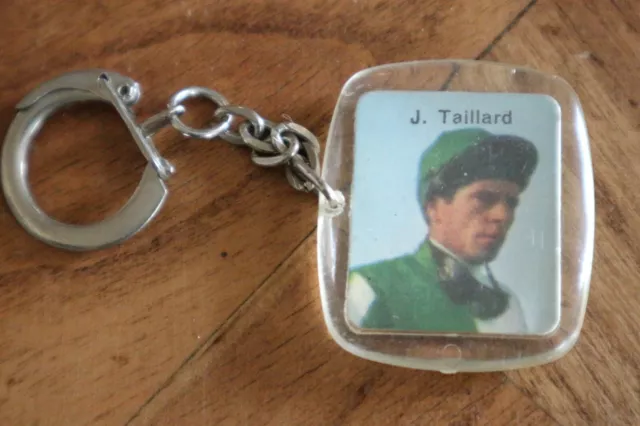 Ancien porte cle publicitaire collection BISCUITS ROGERON CYCLISTE J. TAILLARD