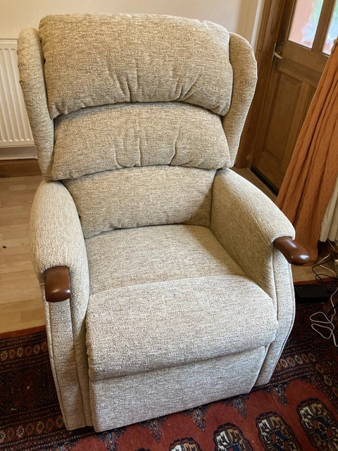 Westbury Standard Riser Recliner Chair Dual Motor Lift & Tilt  Pick up Stroud