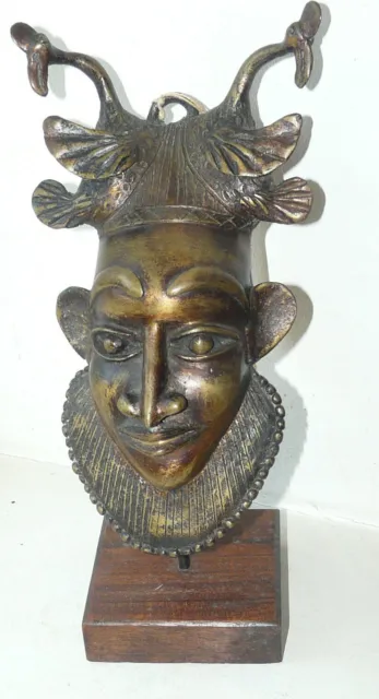 Afrique Cameroun Masque De Roi En Bronze Sur Socle