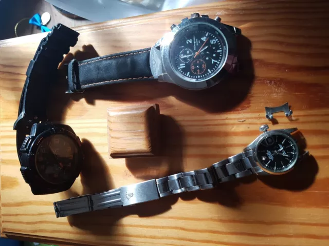 Herren Uhren Konvult Benötigen Neue Armbandbefestigungen Sowie Batterien