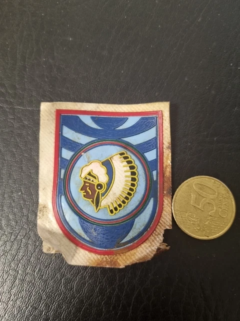ANCIEN ECUSSON PATCH pionniers. Secours ? Croix rouge ? A déterminer