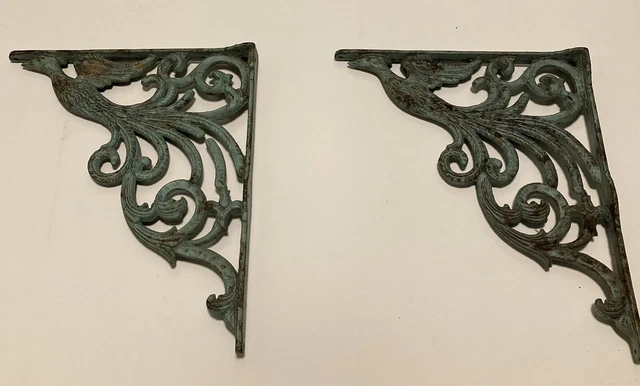 Vintage cast iron shelf brackets 17.5 x 17.5