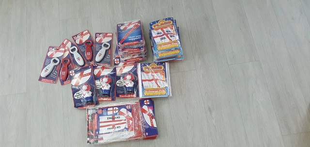 ENGLAND Flags, capes, bats, bottle openers SUPPORTERS ACCESORIES/ GOODIES 