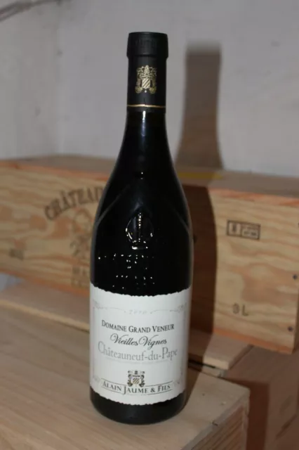 100 Parker - Châteauneuf-du-Pape Vieilles Vignes Domaine Grand Veneur 2010