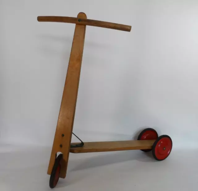 Original Vero Baby Roller Holzroller DDR Spielzeug  Kinderroller 50er Tretroller