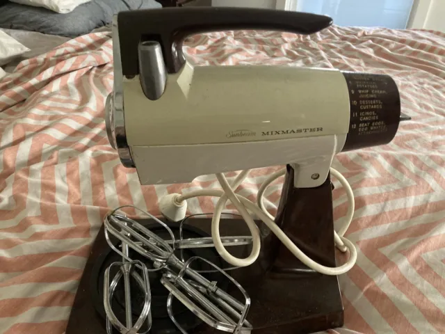 SUNBEAM Vintage Mixmaster 12 Speed Electric Mixer