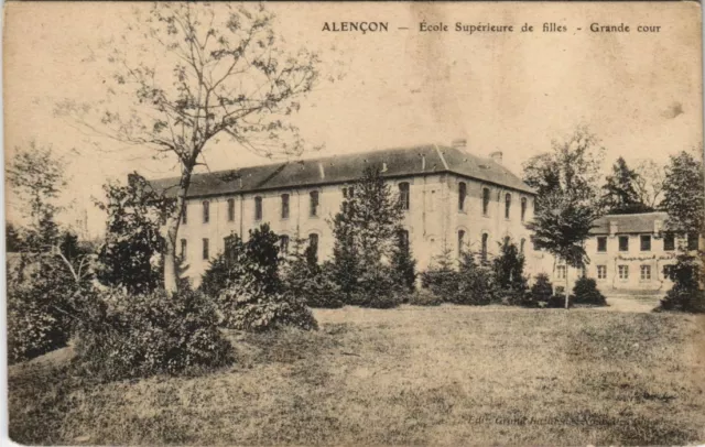 CPA ALENCON - École Supérieure de filles-Grande cour (138334)