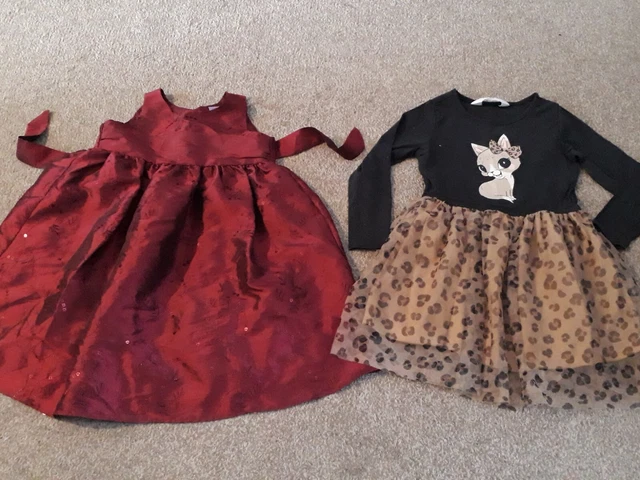 Girls Bundle Of Clothes Aged 2-3 Years. Please see description. 2