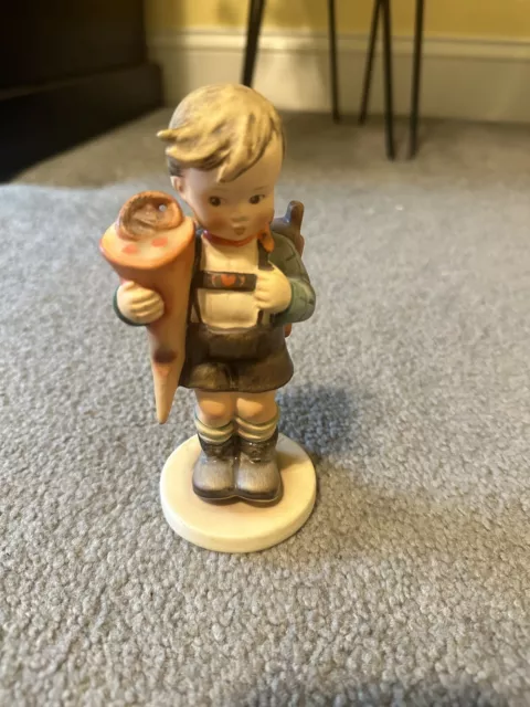 Vintage Goebel Hummel “Little Scholar” #80 Figurine TMK 2