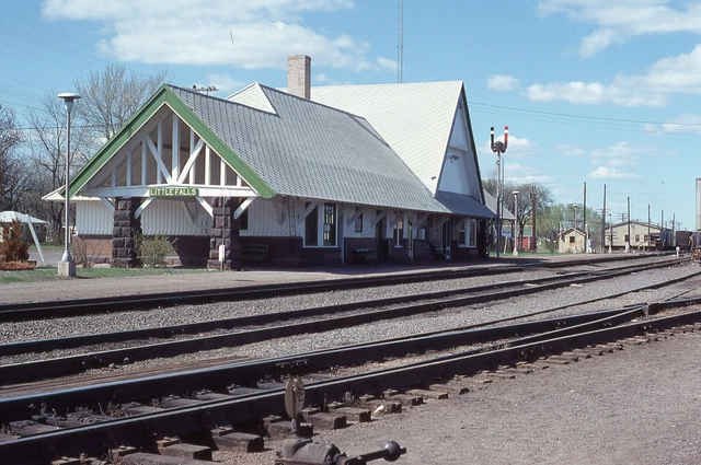 T: Orig Slide BN Burlington Northern Depot+Track Scene - Little Falls MN 1977