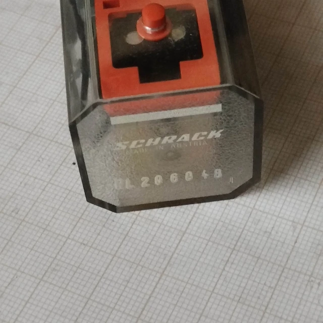 Schrack RP010012 Rel&egrave; 12VDC 1 Scambio SPDT 10A/250VAC