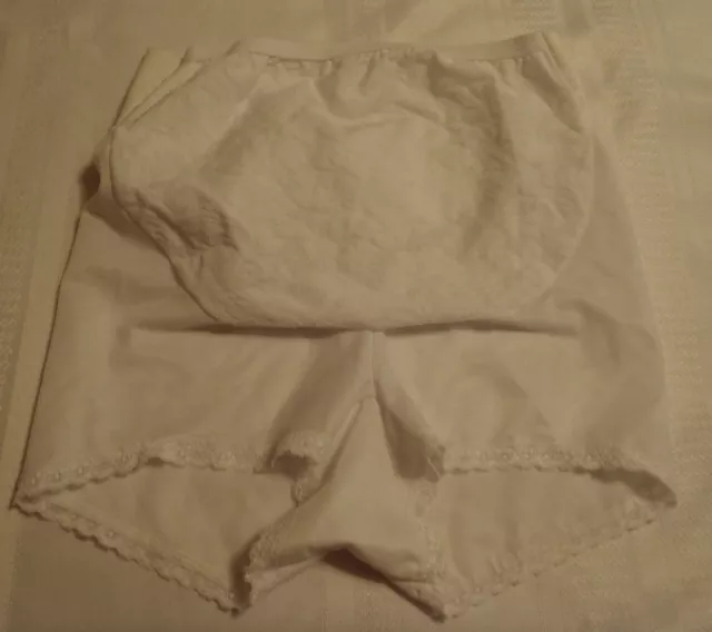 Fancy Me Small Maternity Panty Elastic wide support band inside White NWT 3140