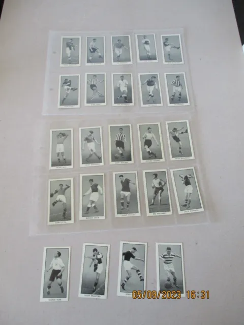 DC Thompson Wizard Famous Footballers 1956 set completo di 24 carte a maniche