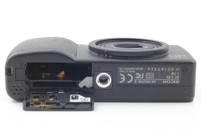 [Near MINT/SH171] RICOH GR DIGITAL II 2 10.1MP Digital Camera Black From JAPAN 9