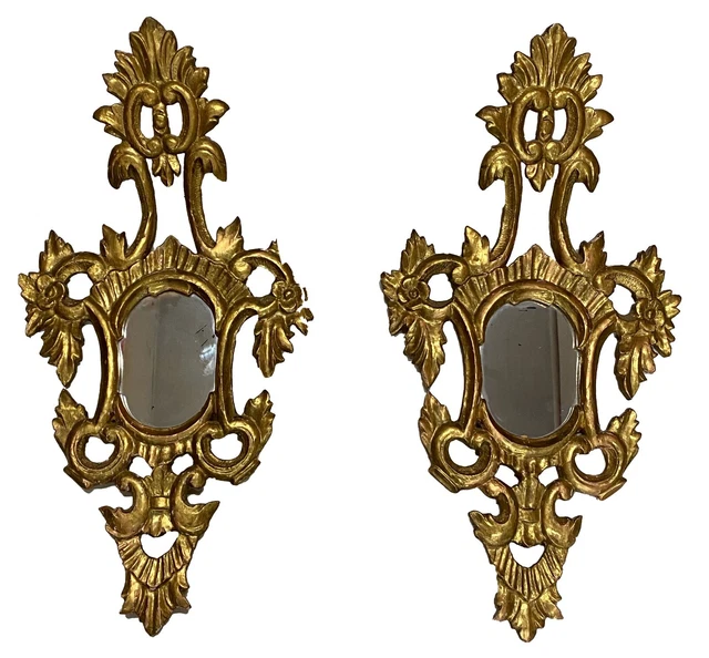 Antigua pareja de cornucopias, espejos de madera doradas al oro fino. XVIII. 74x