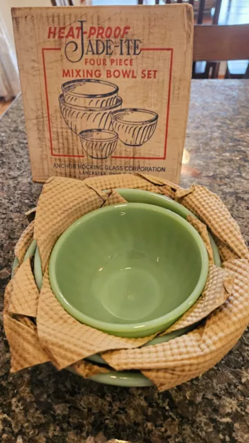Vintage Anchor Hocking Fire King Jadeite Swirl Nesting Mixing Bowl Set w/Box