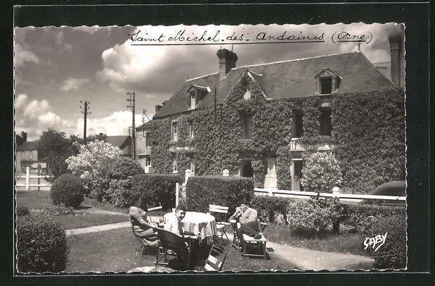 CPA Saint-Michel-des Andaines, Auberge de la Bruyère et son Jardin