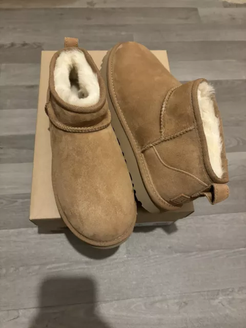 UGG Classic Ultra Mini Chestnut UK 6, FAST SHIP📦