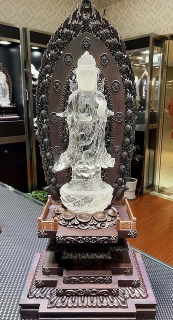 Chinese Exquisite Handmade Guanyin Carving Natural Crystal Statue