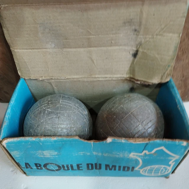 ANCIENNE MEDAILLE CONCOURS De Petanque Municipalité De Saint Maur Des