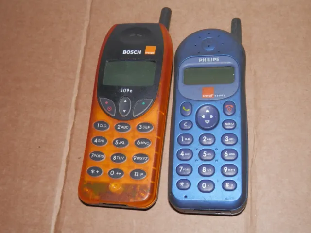 Bosch 509e & Philips Savvy DB  x 2 old type mobile phones Faulty Spares Parts