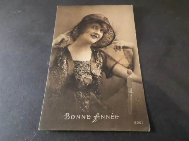 Cpa Fantaisie Bonne Annees, Femme, Chapeau, Old Postcard Happy Nex Year