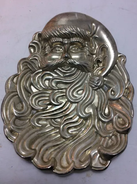 https://www.picclickimg.com/2HoAAOSwBq9eCM5K/International-Silver-Company-Silver-Plated-Santa-Candy-Nut-Dish.webp