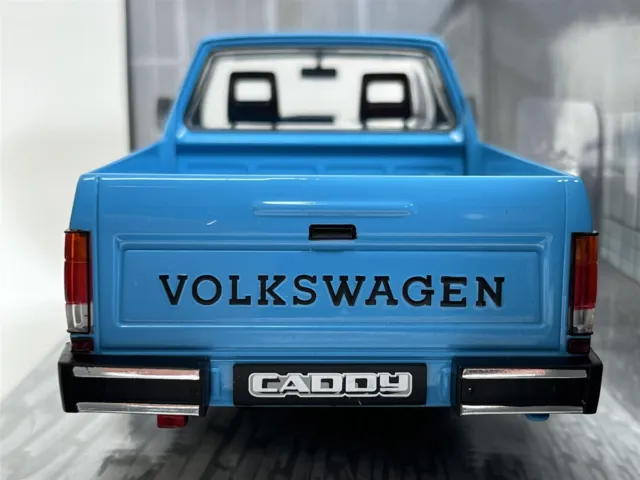 Volkswagen Caddy MK1 1982 Bleu 1:18 Echelle Solido 1803509 4
