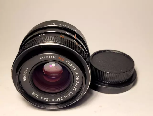 M42 Carl Zeiss Jena Flektogon Early RED MC 2,4/35 MINT Condition lens f2.4 35mm