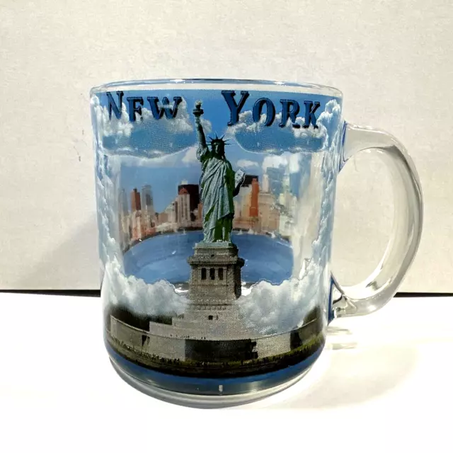 https://www.picclickimg.com/2HsAAOSwPahkqX4p/Vintage-New-York-Statue-Of-Liberty-Painted-Glass.webp