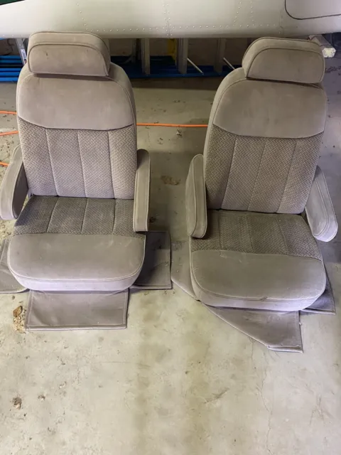 Ford/Chevy/Dodge Truck or SUV Captains Seats Great Condition Medium Brown/Tan