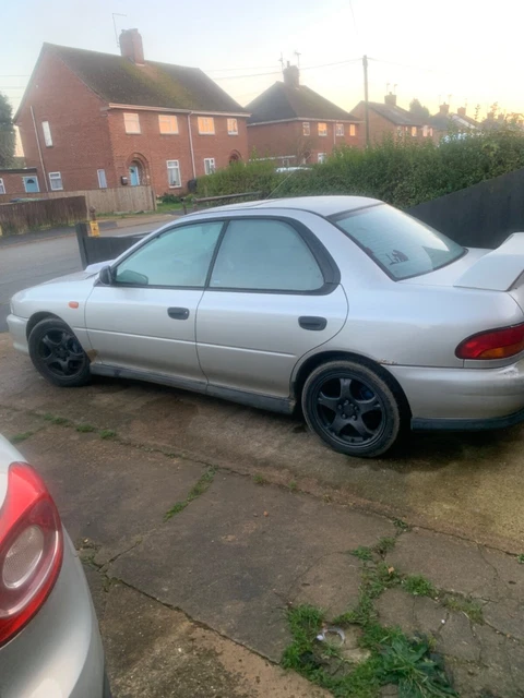 Subaru Impreza turbo uk2000