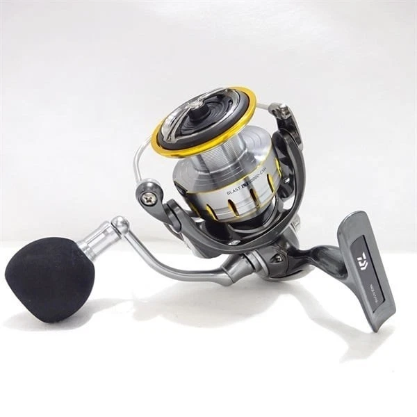 DAIWA 18BLAST LT5000D-CXH リール DAIWA BLAST LT 5000D-CXH ダイワ