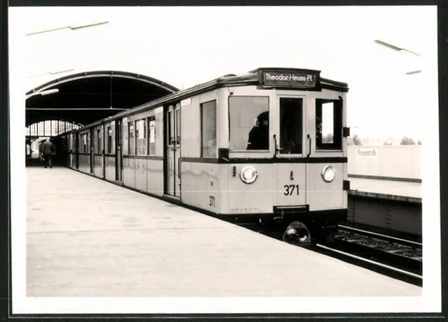 Fotografie unbekannter Fotograf, Ansicht Berlin, Bahnhof Prinzenstraße, U-Bahn